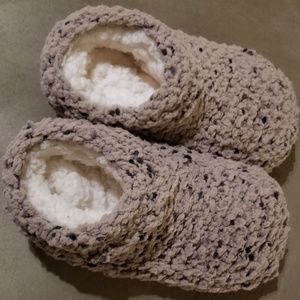 Lemon knit pink slippers L